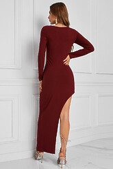 Клубные платья - Бордовое облегающее платье с круглым вырезом