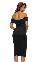 Клубные платья - Черное платье с вырезом галочкой