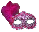 Карнавальные маски - Малиновая маска с пером