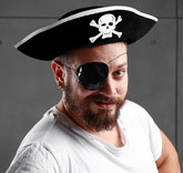День подражания пиратам - морского разбойника